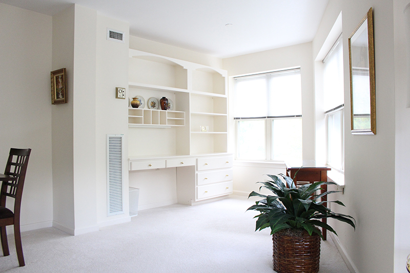 Laurelmead One Bedroom with Den Apartments