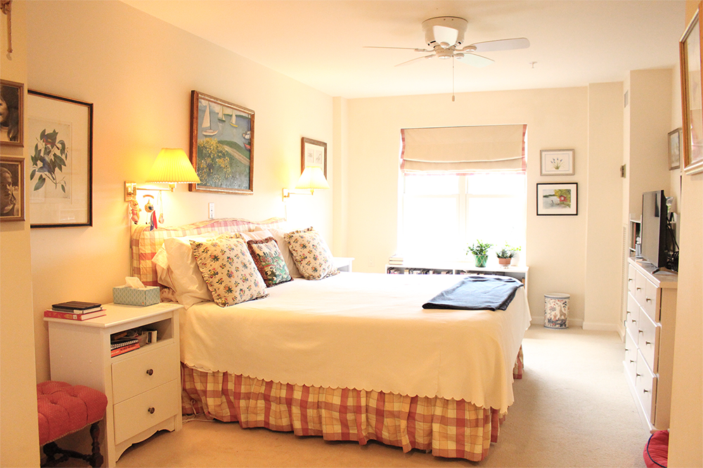 Laurelmead Two Bedroom with Den Apartments